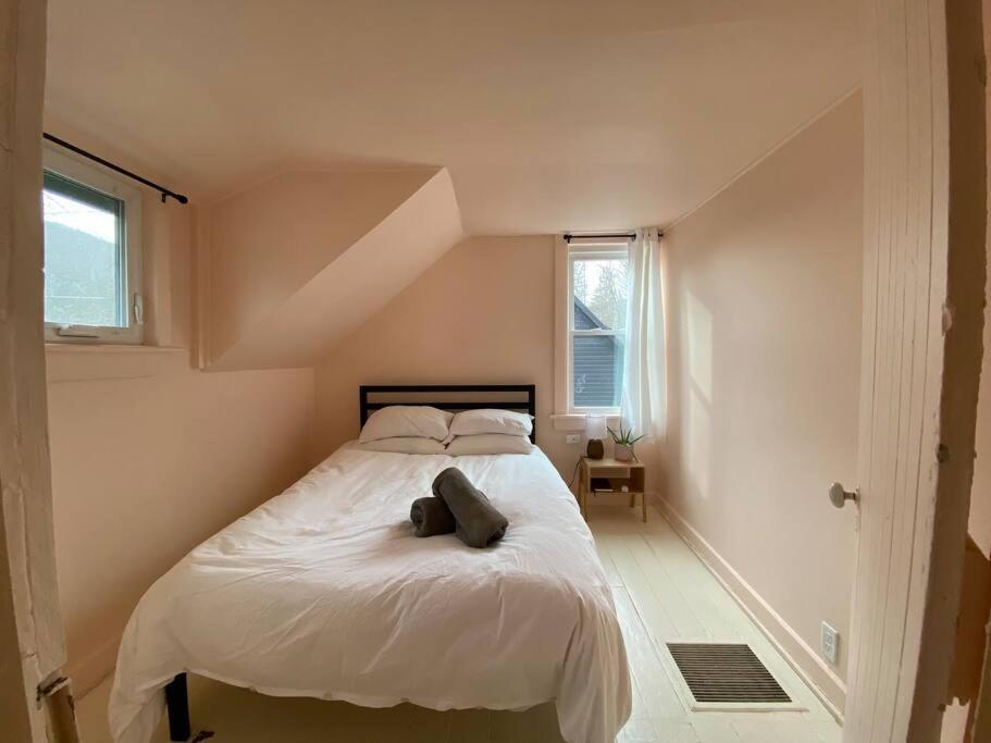 Modern Cottage One Shandaken Exterior photo
